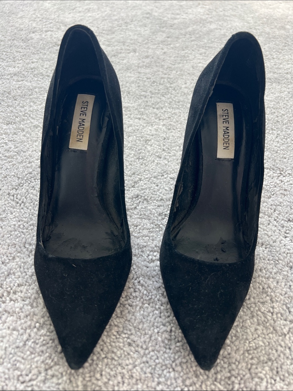 Steve Madden Black Pointed Suede Pumps